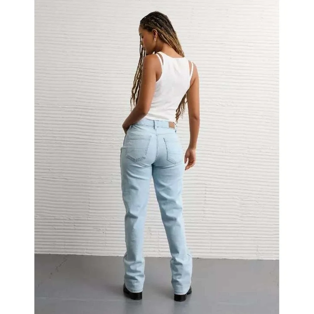 American Eagle 2 SHORT High Rise Curvy Straight Leg Jeans Light Wash